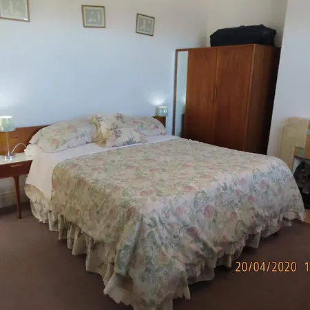 Dovehouses ريدكار